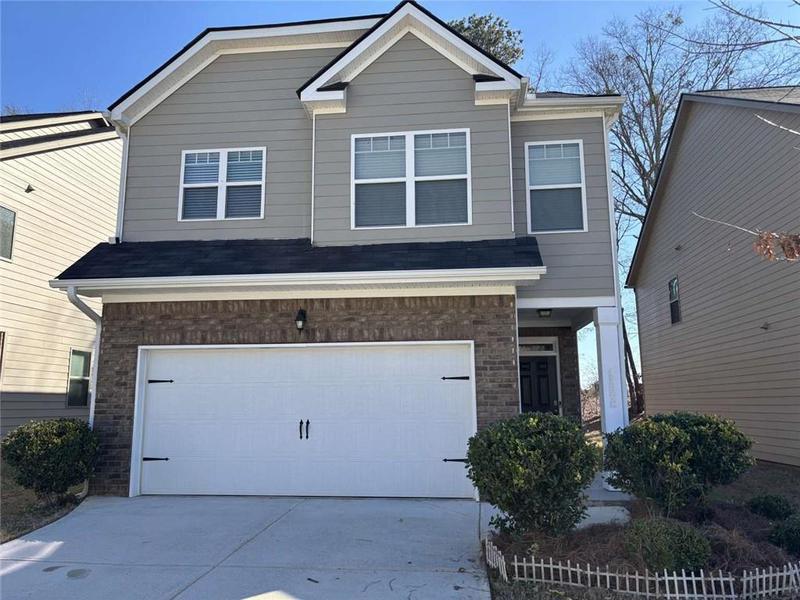 Image for property 11978 Lovejoy Crossing Way, Hampton, GA 30228