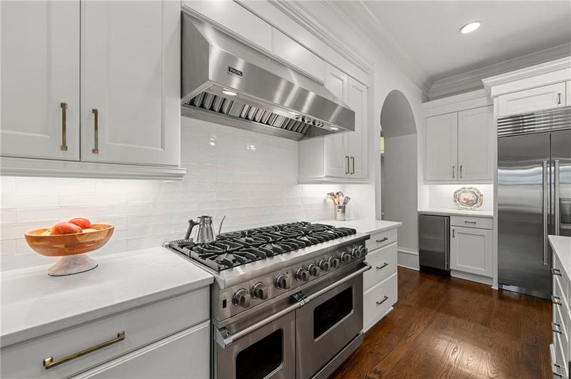 Image for property 4005 Stratford Road, Atlanta, GA 30342