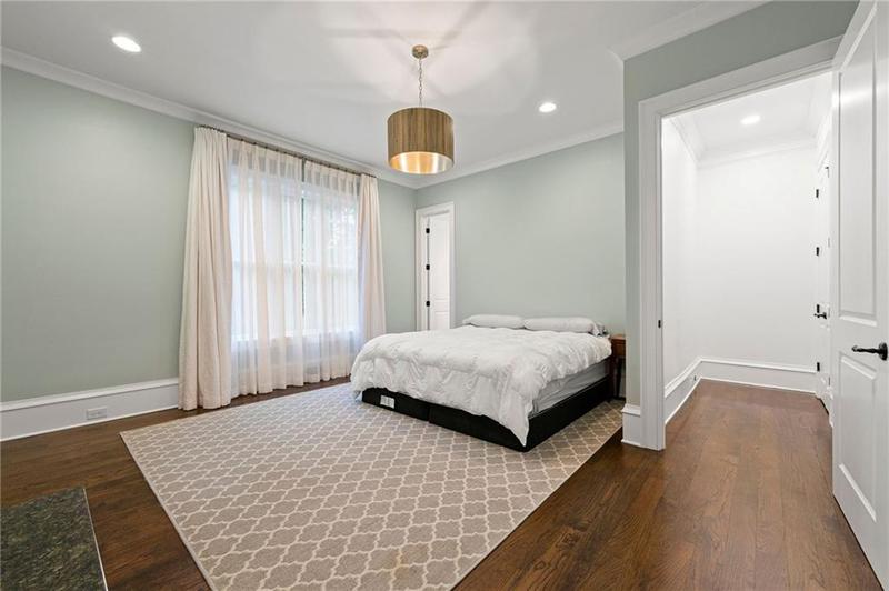 Image for property 4005 Stratford Road, Atlanta, GA 30342