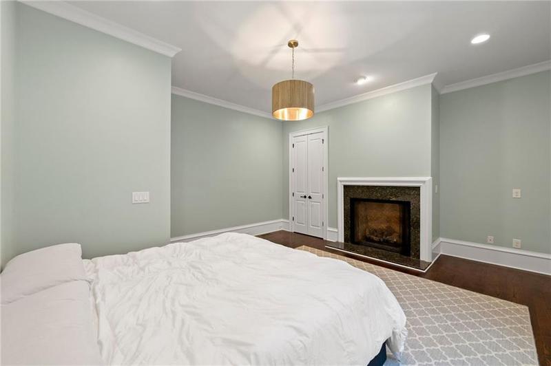 Image for property 4005 Stratford Road, Atlanta, GA 30342