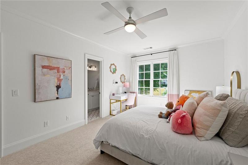 Image for property 4005 Stratford Road, Atlanta, GA 30342