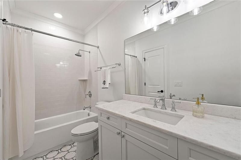 Image for property 4005 Stratford Road, Atlanta, GA 30342