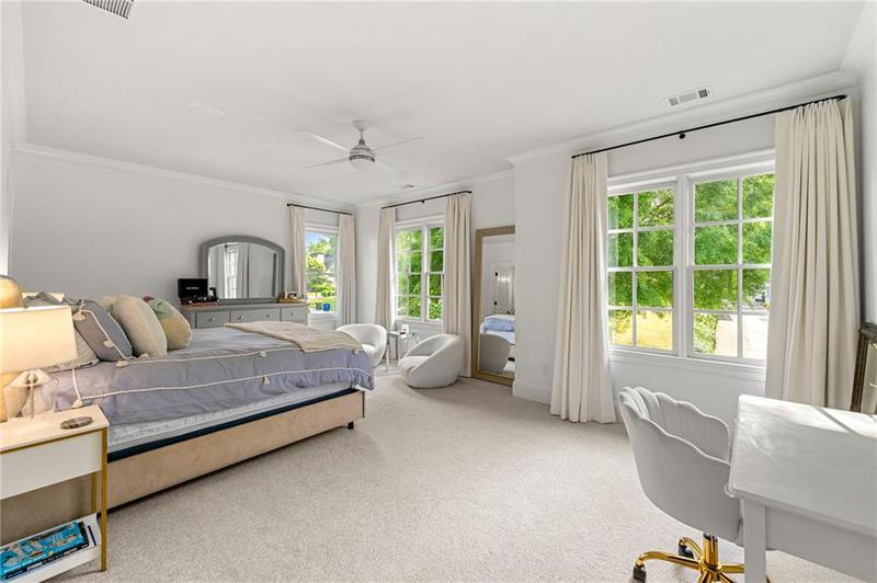 Image for property 4005 Stratford Road, Atlanta, GA 30342