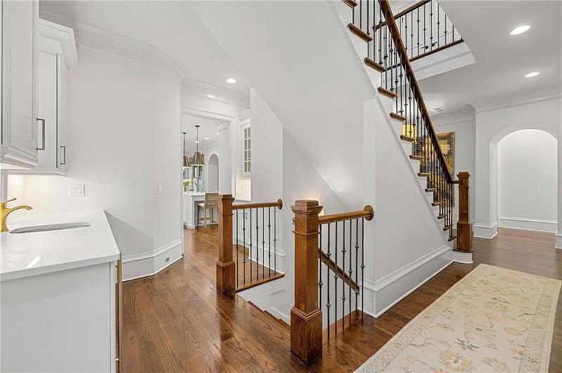 Image for property 4005 Stratford Road, Atlanta, GA 30342