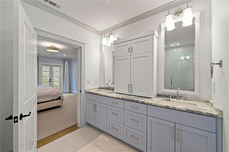 Image for property 4005 Stratford Road, Atlanta, GA 30342