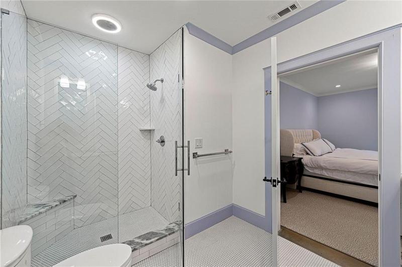 Image for property 4005 Stratford Road, Atlanta, GA 30342