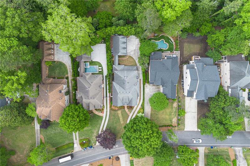 Image for property 4005 Stratford Road, Atlanta, GA 30342