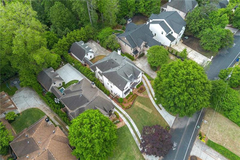 Image for property 4005 Stratford Road, Atlanta, GA 30342