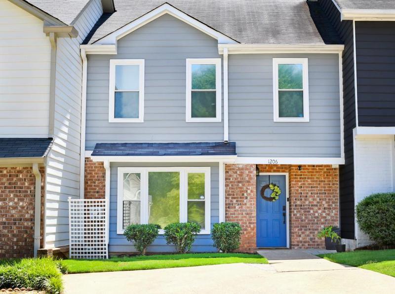 Image for property 1206 Shiloh Circle, Kennesaw, GA 30144