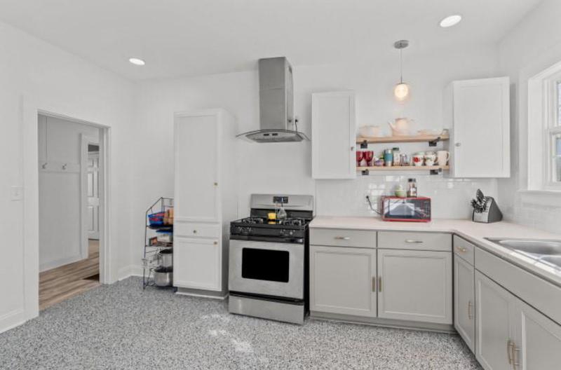 Image for property 3838 Collier Drive, Atlanta, GA 30331