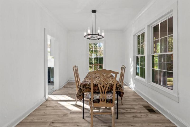 Image for property 3838 Collier Drive, Atlanta, GA 30331
