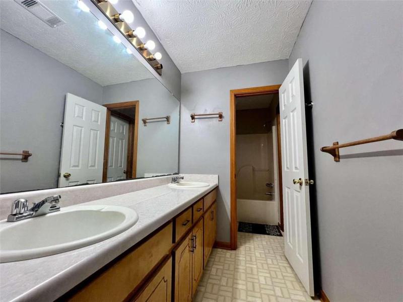 Image for property 25 Dogwood Court, Mcdonough, GA 30252
