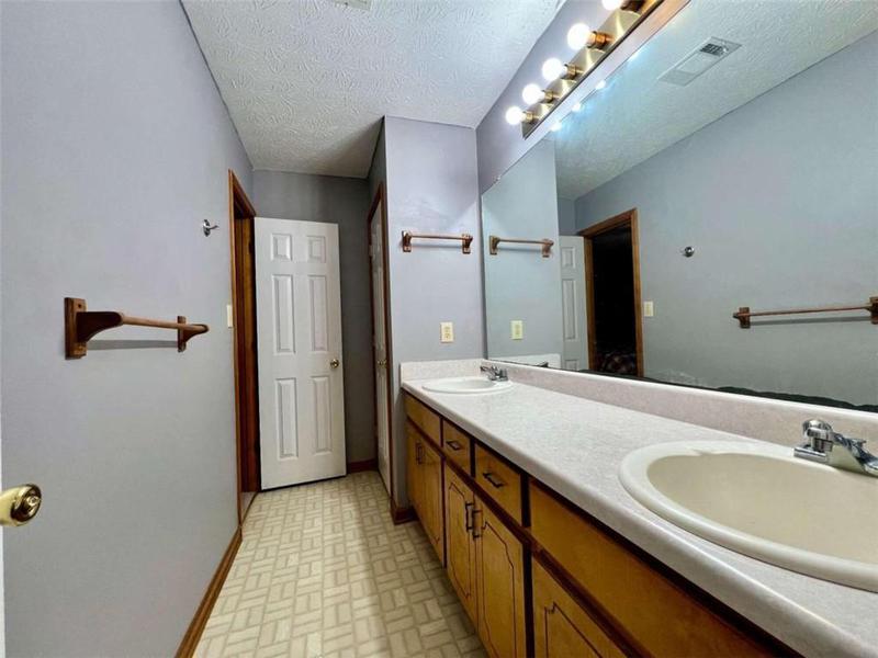 Image for property 25 Dogwood Court, Mcdonough, GA 30252