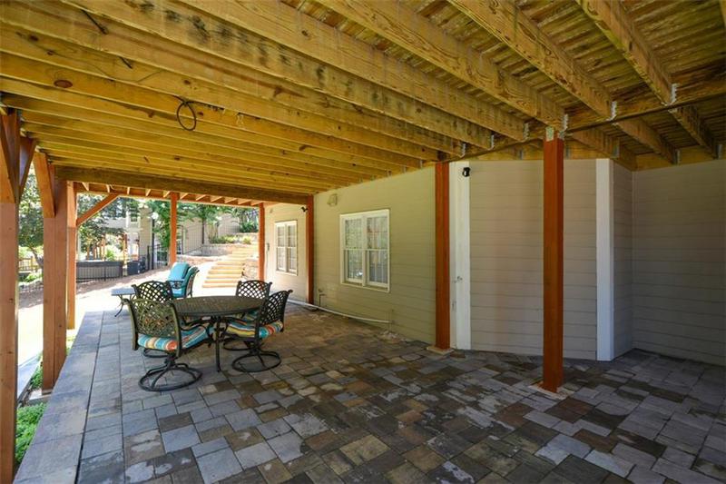 Image for property 3090 Birchton Street, Johns Creek, GA 30022