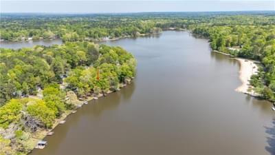 Image for property 226 Greentree Parkway, Macon, GA 31220