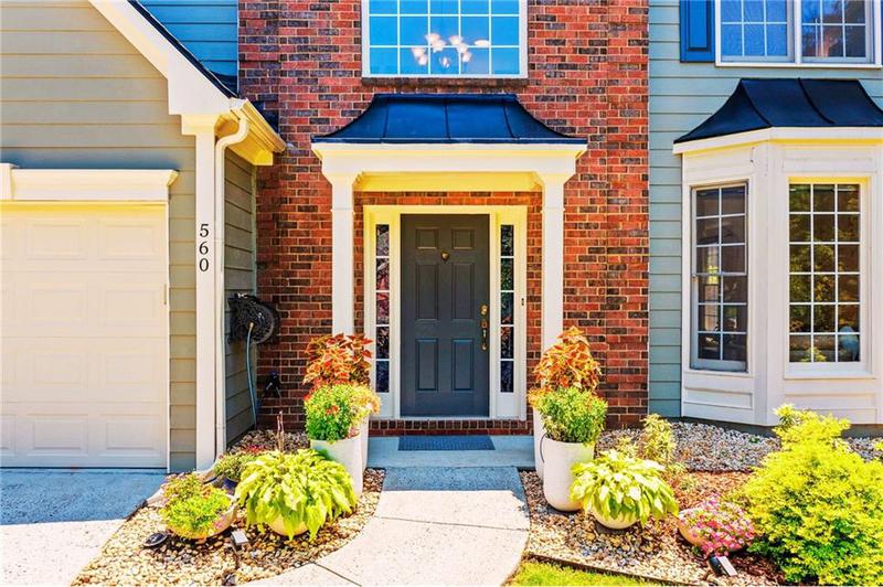 Image for property 560 Edgehill Place, Johns Creek, GA 30022