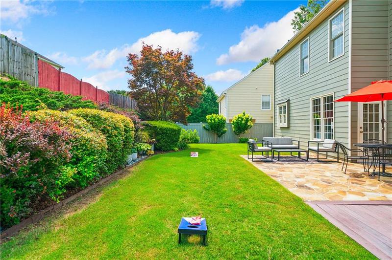 Image for property 560 Edgehill Place, Johns Creek, GA 30022