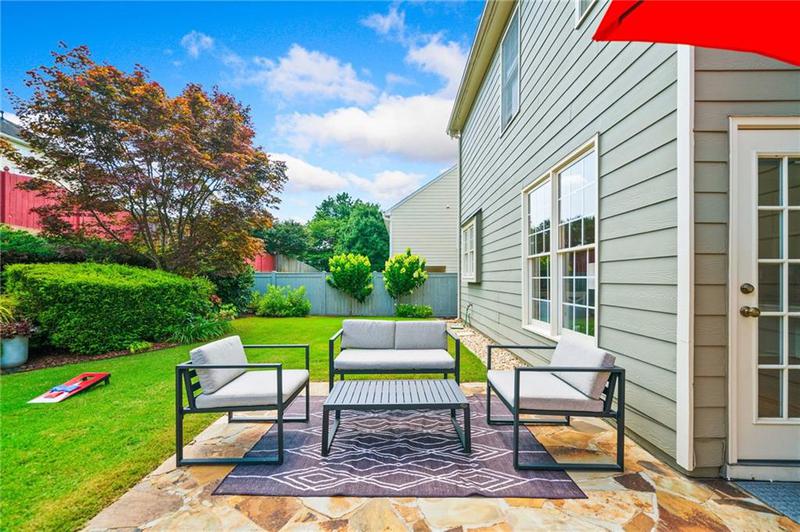 Image for property 560 Edgehill Place, Johns Creek, GA 30022