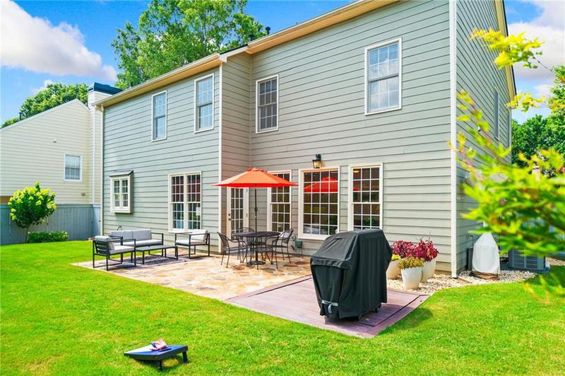 Image for property 560 Edgehill Place, Johns Creek, GA 30022