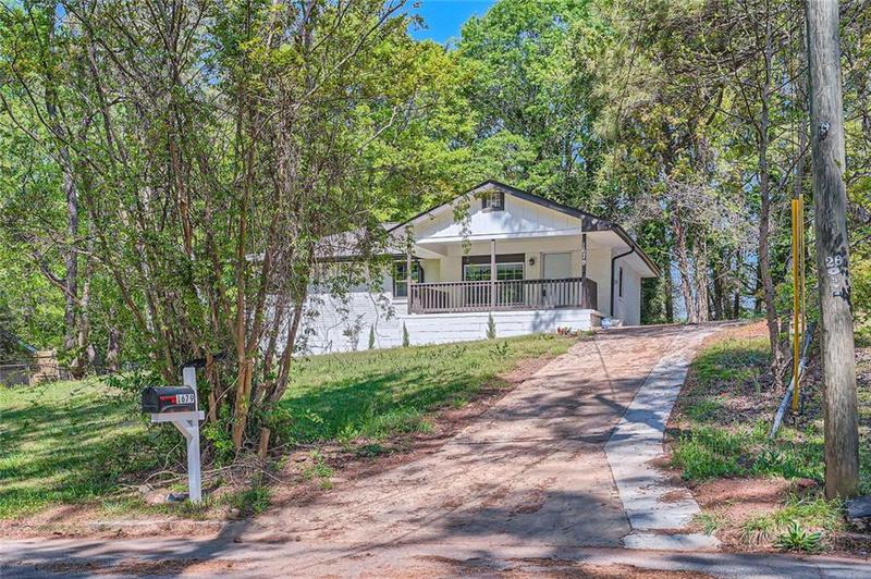Image for property 1679 Hollyhock Terrace, Decatur, GA 30032