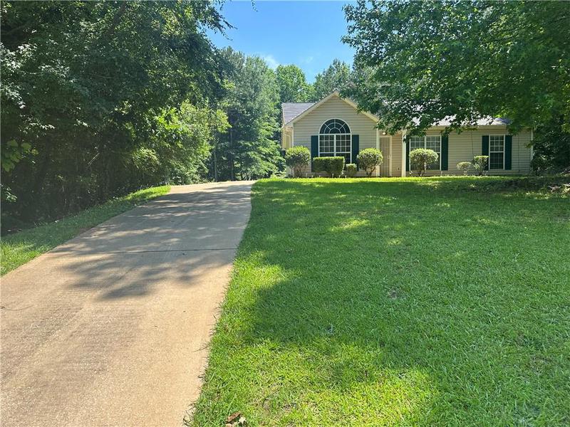 Image for property 446 Hampton Green Drive, LaGrange, GA 30240