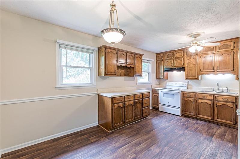 Image for property 3340 Robin Hood Lane, Winston, GA 30187
