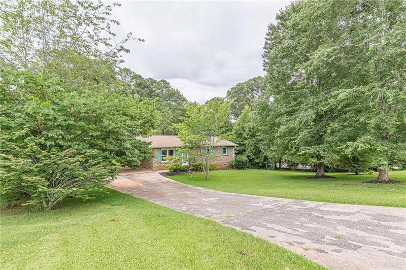 Image for property 3340 Robin Hood Lane, Winston, GA 30187