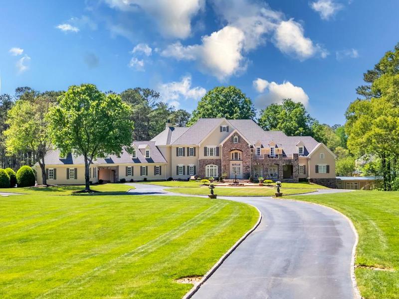 Image for property 10955 Stroup Road, Roswell, GA 30075