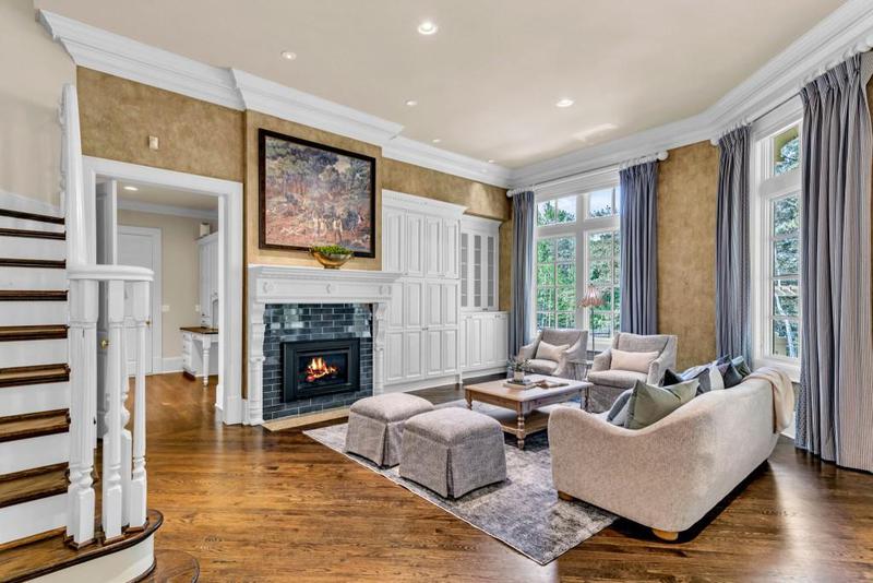 Image for property 10955 Stroup Road, Roswell, GA 30075