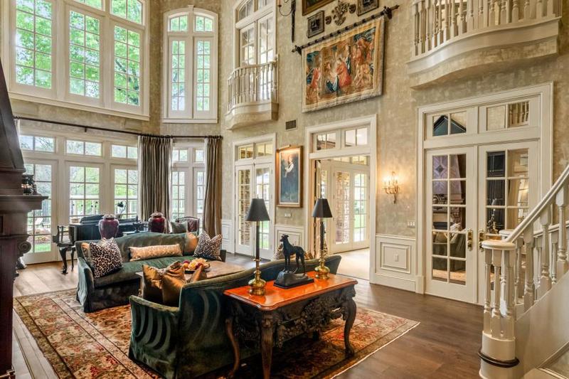 Image for property 10955 Stroup Road, Roswell, GA 30075