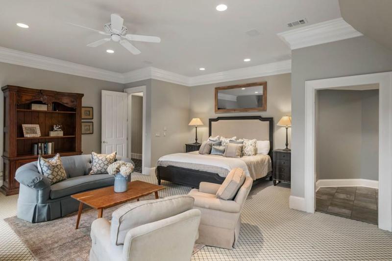 Image for property 10955 Stroup Road, Roswell, GA 30075