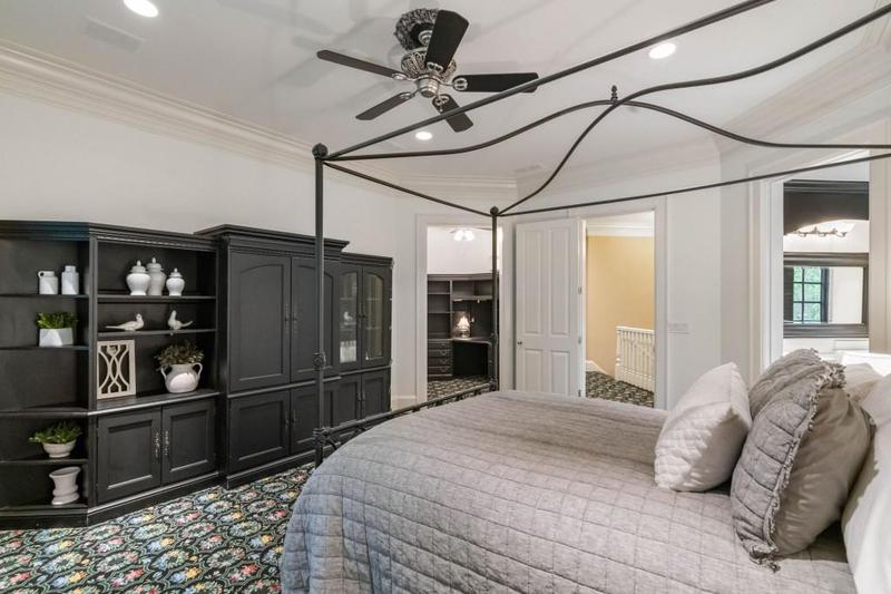 Image for property 10955 Stroup Road, Roswell, GA 30075