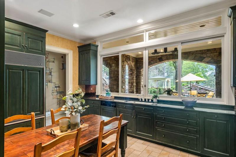 Image for property 10955 Stroup Road, Roswell, GA 30075