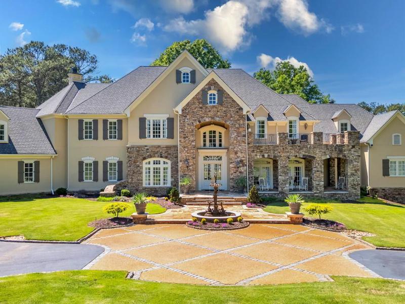 Image for property 10955 Stroup Road, Roswell, GA 30075