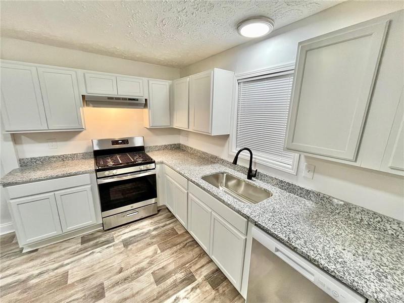 Image for property 1331 Bluefield Drive, Atlanta, GA 30310