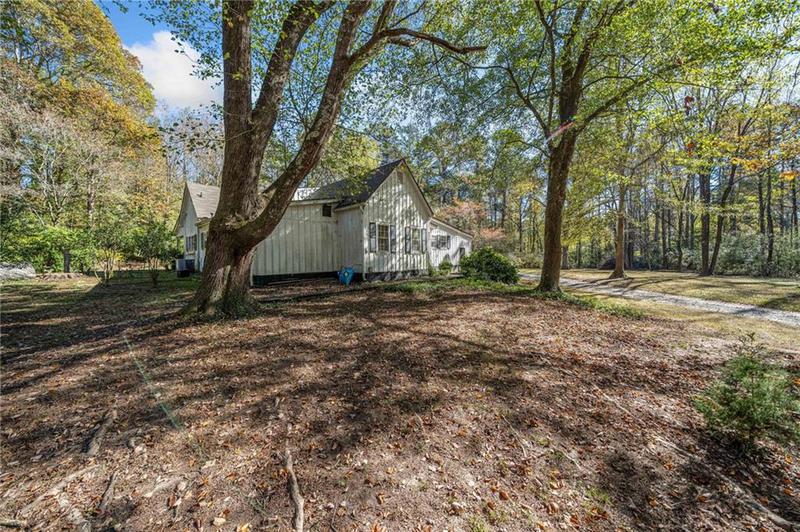 Image for property 1765 Holly Springs Road, Marietta, GA 30062