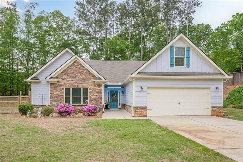 Image for property 549 Greenridge Lane, Loganville, GA 30052