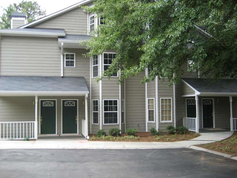 Image for property 1514 Oakridge Court, Decatur, GA 30033