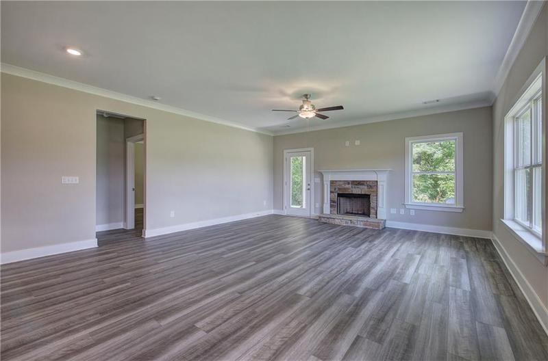 Image for property 111 Sunflower Circle, Cartersville, GA 30121