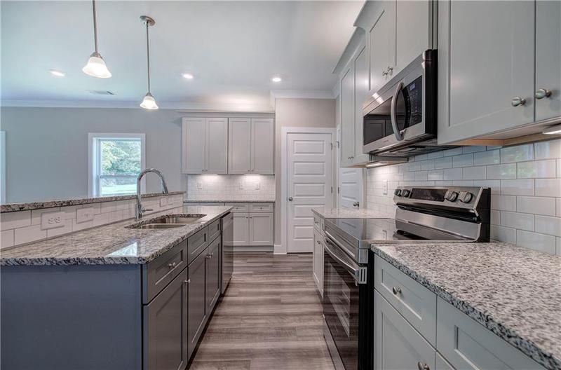 Image for property 111 Sunflower Circle, Cartersville, GA 30121