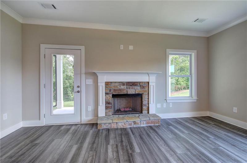 Image for property 111 Sunflower Circle, Cartersville, GA 30121