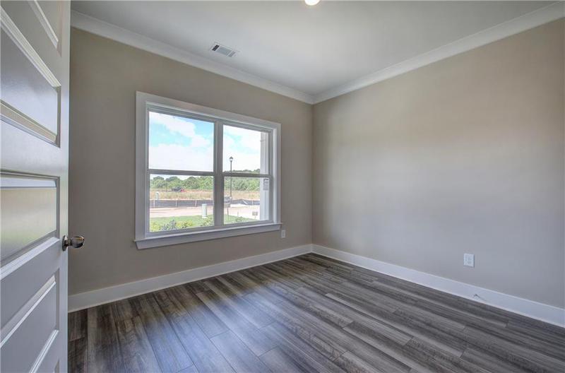 Image for property 111 Sunflower Circle, Cartersville, GA 30121