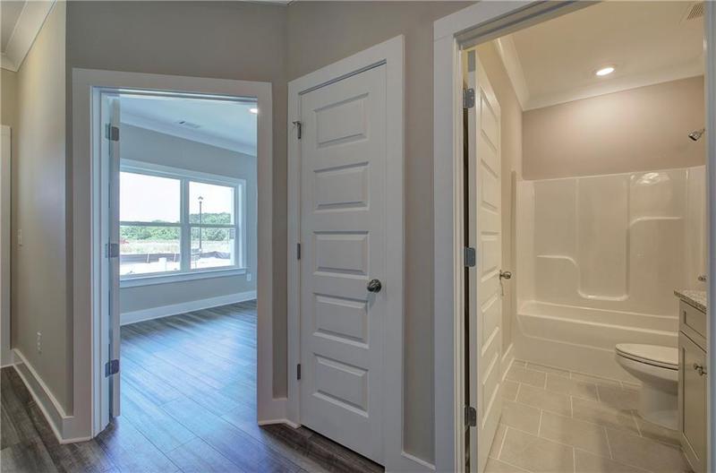 Image for property 111 Sunflower Circle, Cartersville, GA 30121