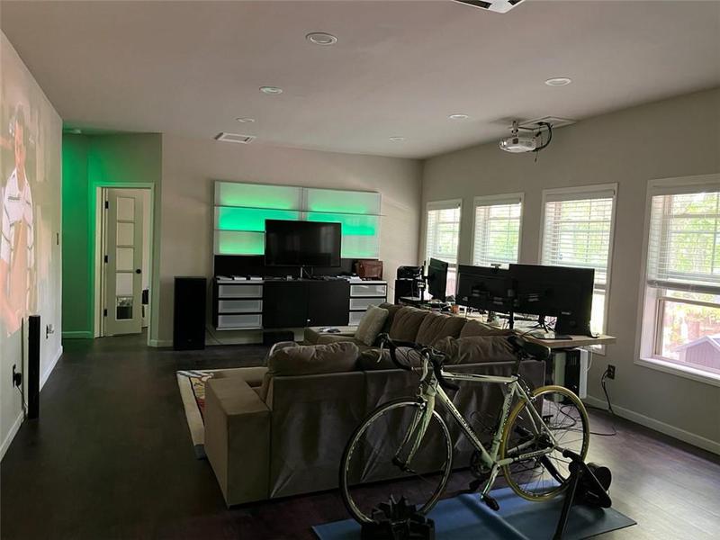 Image for property 9240 Hollywood Drive, Gainesville, GA 30506