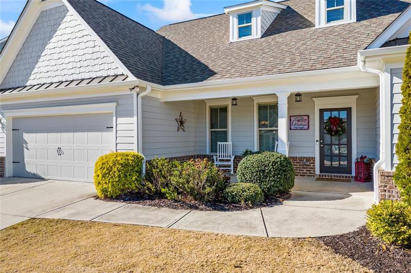Image for property 122 Hawthorn Way, Hoschton, GA 30548