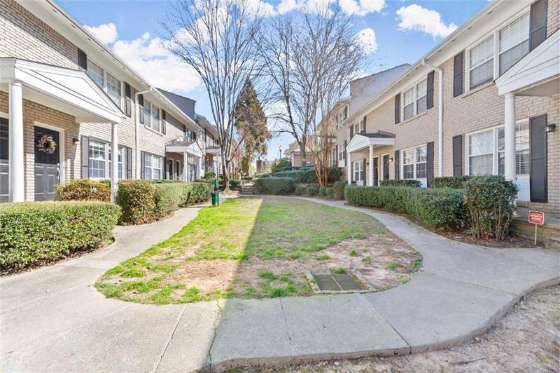 Image for property 2232 Dunseath Avenue 309, Atlanta, GA 30318