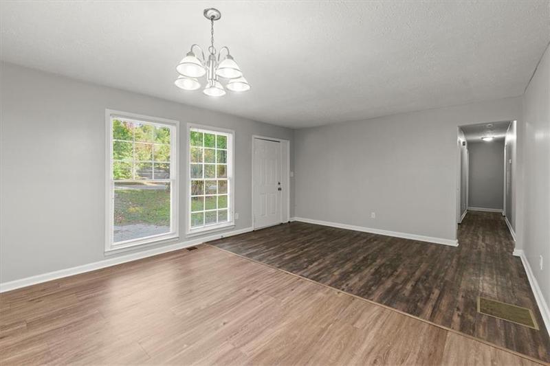 Image for property 3512 Collier Drive, Atlanta, GA 30331