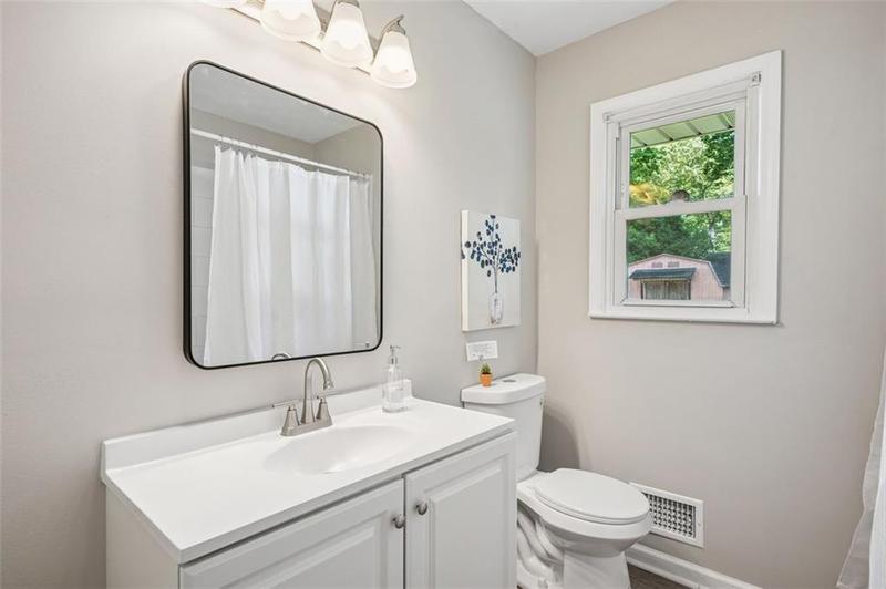 Image for property 129 WOODMONT Drive, Griffin, GA 30224