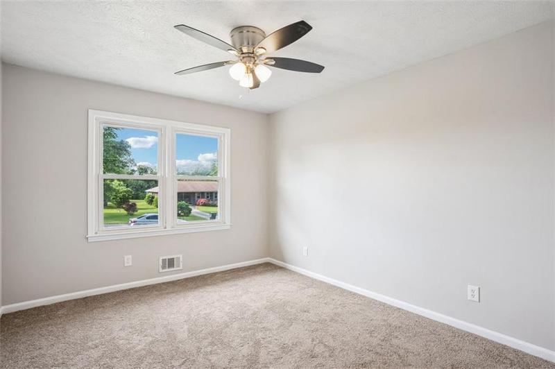 Image for property 129 WOODMONT Drive, Griffin, GA 30224