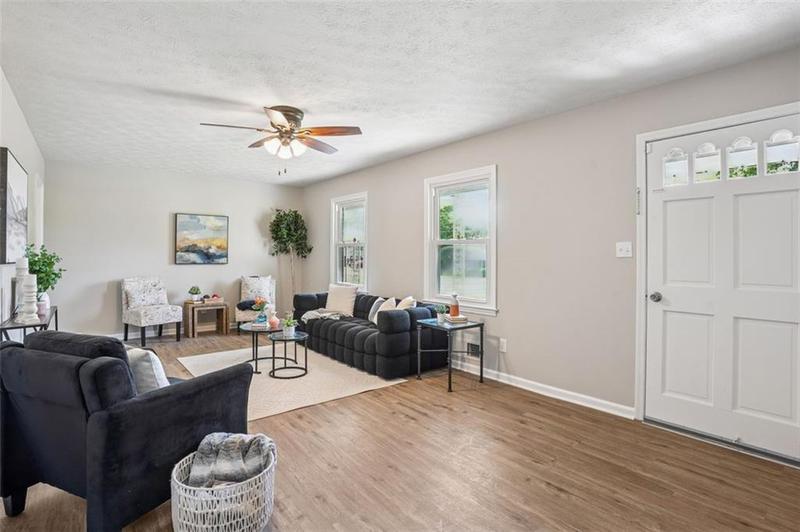 Image for property 129 WOODMONT Drive, Griffin, GA 30224